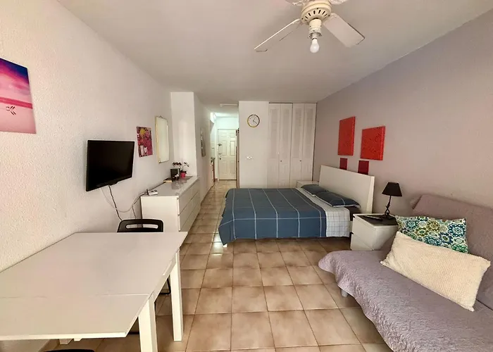 The Smooth Breeze - 401 Los Cristianos